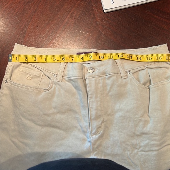 Capri Jeans by Gloria Vanderbilt - Picture 5 of 7